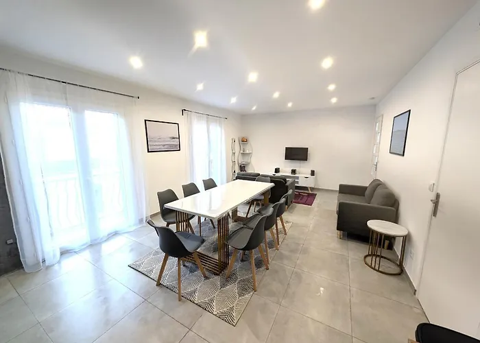 Maison 6 A 8 Personnes 