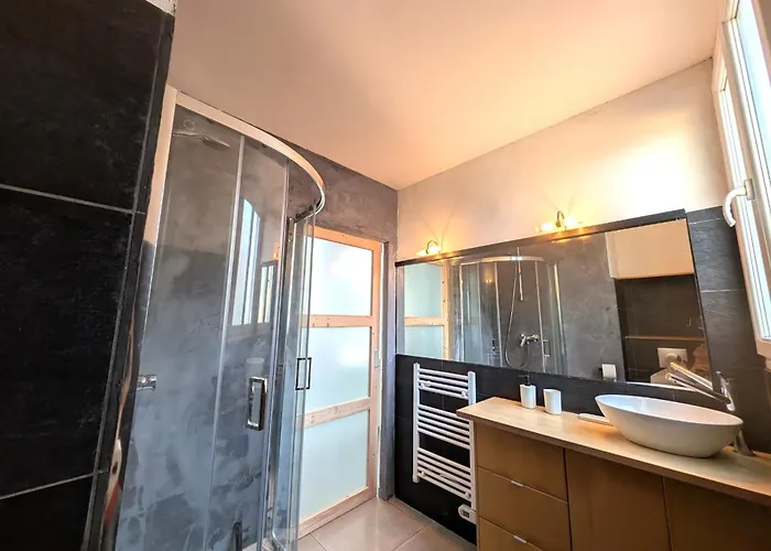 Maison 6 A 8 Personnes 